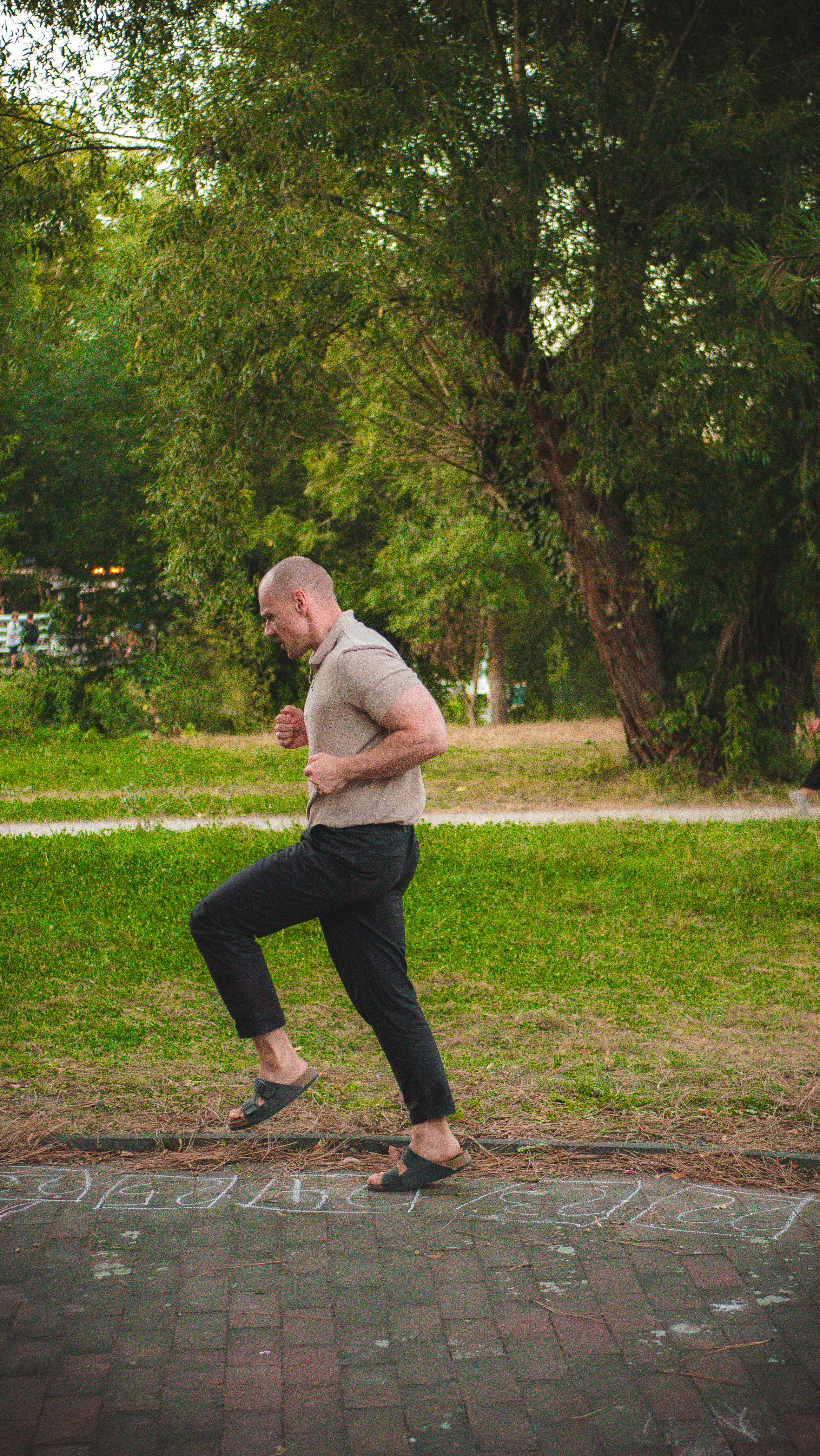 Philipp macht Sport und springt