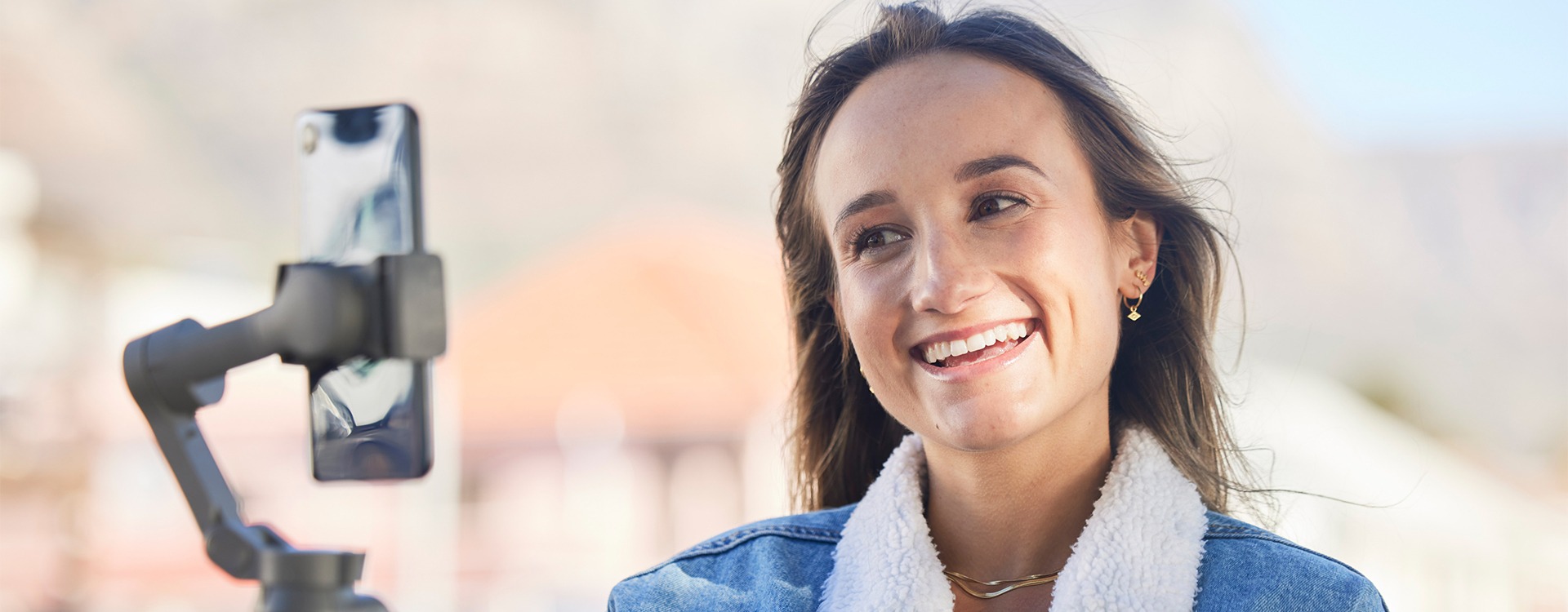 woman influencer-gen-z person live streaming