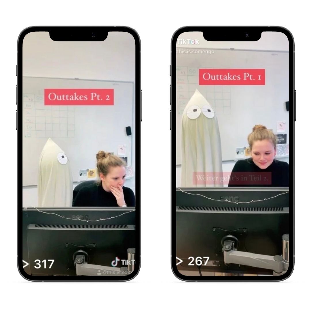 Zwei Handybildschirme, auf dem je dieselbe blonde Frau an einem Schreibtisch sitzt und ein Geist neben ihr steht